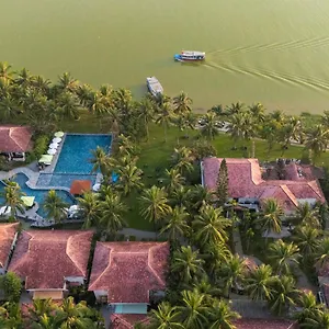 Vinh Hung Riverside & 4* Hoi An